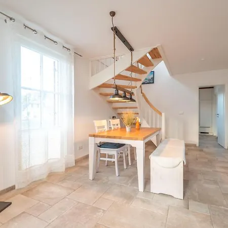 Ferienhaus Kaept'n Kuddl - Fischerdorf Feriehus