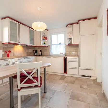 Ferienhaus Kaept'n Kuddl - Fischerdorf * Zirchow