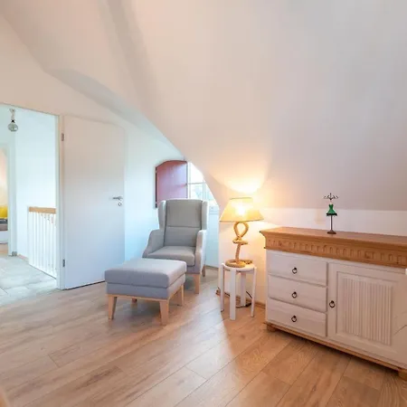 Ferienhaus Kaept'n Kuddl - Fischerdorf Feriehus *